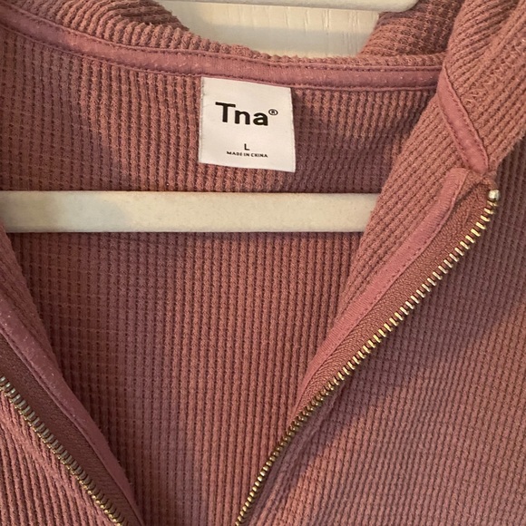 TNA Waffle Zip - Picture 2 of 3